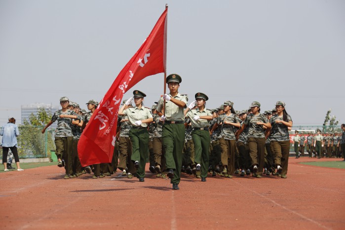 haobo.com隆重举行2016级军政训练总结大会暨开学典礼